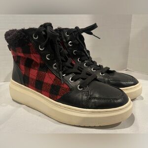MARC FISHER Fellow Faux Fur Red Christmas Plaid High Top Sneaker Women’s 6.5